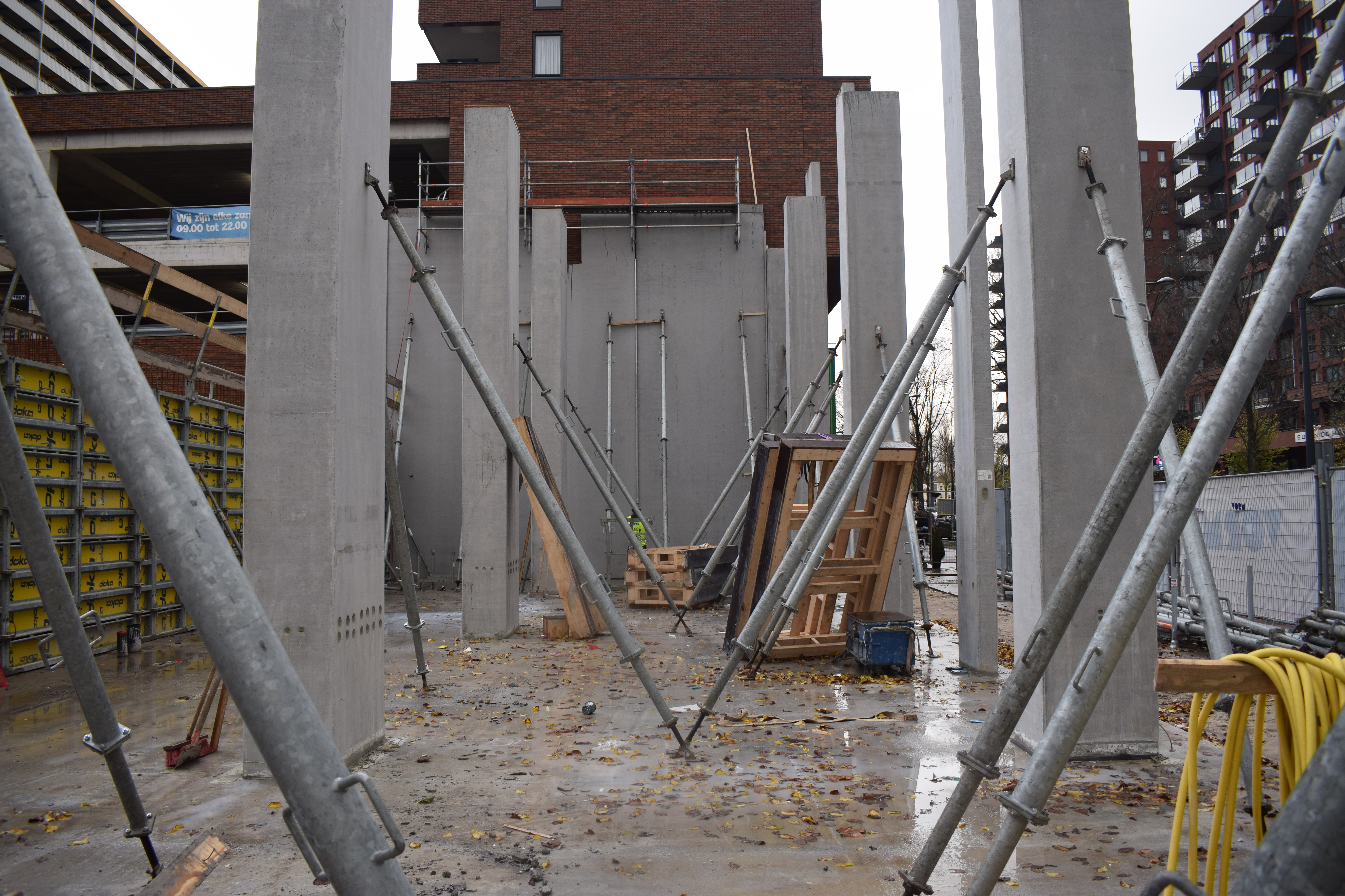 wet concrete splash image